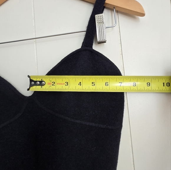 NWT Wilfred Black Crop Top- Size L - Picture 6 of 7